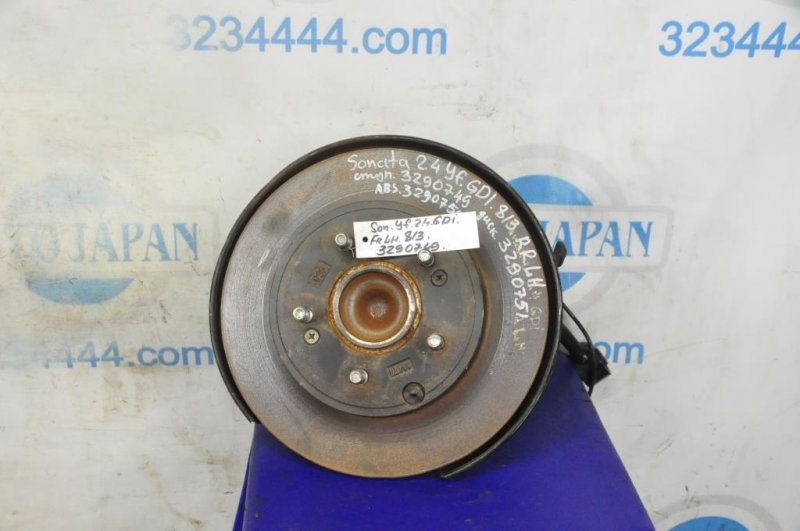 Запчасть ступица задняя левая HYUNDAI SONATA YF 10-14 2011 Седан 2.4 52730-3S200 Б/У Ступица задняя левая HYUNDAI SONATA YF 10-14 2011 Седан 2.4 52730-3S200 Б/У