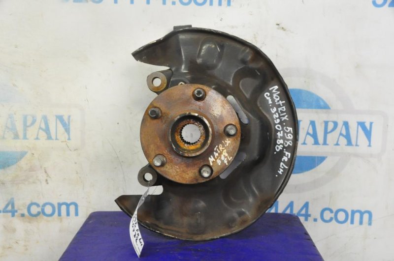 Кулак поворотный передний левый MATRIX 02-08 2005 ZZE132 1.8L 1ZZ-FE