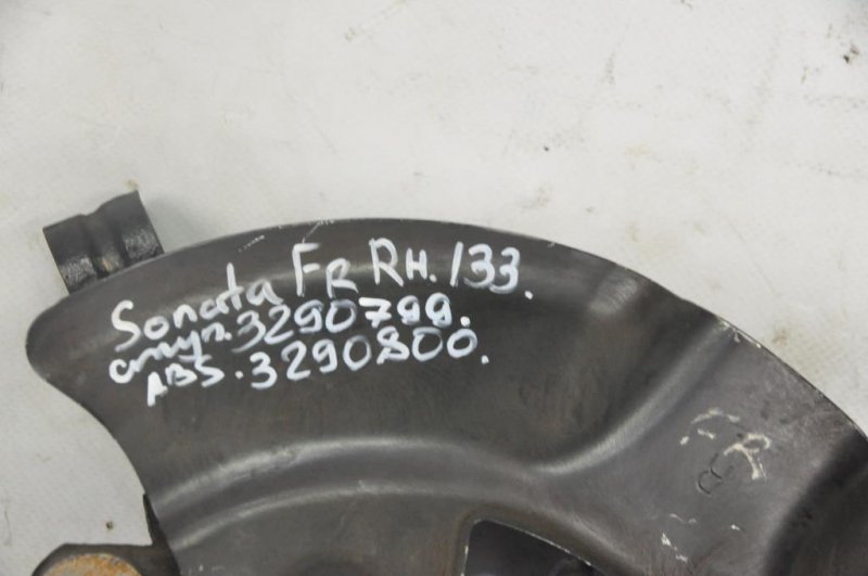 Кулак поворотный передний правый SONATA YF 10-14 2010 Седан 2.4 Кулак поворотный передний правый SONATA YF 10-14 2010 Седан 2.4