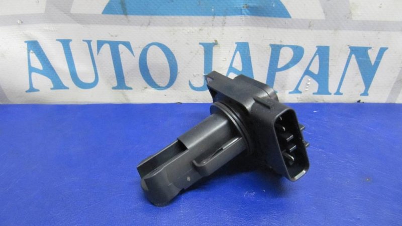 Расходомер воздуха TOYOTA MATRIX 02-08