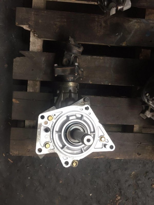 Раздаточная коробка NISSAN QASHQAI 07-14 MR 20 33100-JD600 Б/У