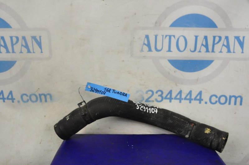 Запчасть патрубок системы охлаждения TOYOTA TUNDRA 07-13 Б/У Патрубок системы охлаждения TOYOTA TUNDRA 07-13 Б/У