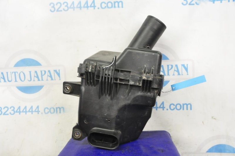 Корпус воздушного фильтра MITSUBISHI GALANT 03-12 MN180007 Б/У