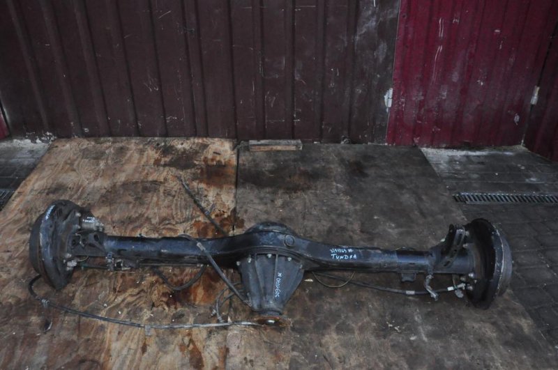 Запчасть мост задний TOYOTA TUNDRA 13- 2014 GSK51 4.0 1GRFE 42110-0C042 Б/У Мост задний TOYOTA TUNDRA 13- 2014 GSK51 4.0 1GRFE 42110-0C042 Б/У