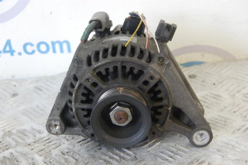 Генератор TOYOTA MATRIX 02-08 2005 ZZE132 1.8L 1ZZ-FE 27060-0D110 Б/У