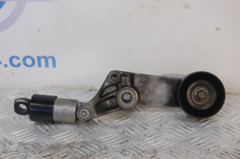 Натяжитель ремня генератора TOYOTA MATRIX 02-08 ZZE132 1.8L 1ZZ-FE Натяжитель ремня генератора TOYOTA MATRIX 02-08 ZZE132 1.8L 1ZZ-FE