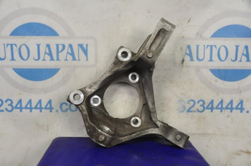 Кулак поворотный передний правый SUZUKI KIZASHI 09-14 Кулак поворотный передний правый SUZUKI KIZASHI 09-14