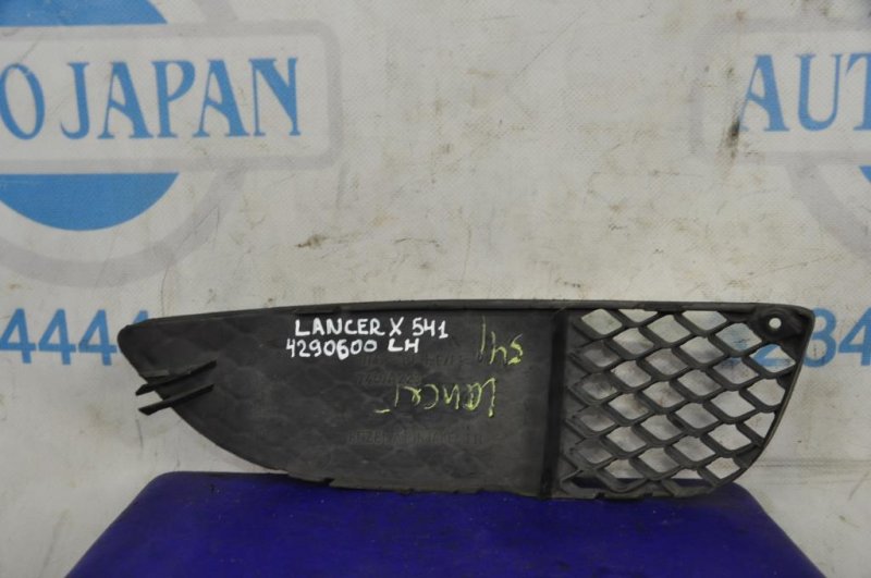 Заглушка ПТФ передняя левая MITSUBISHI LANCER X 10 07-15 Седан 2.0