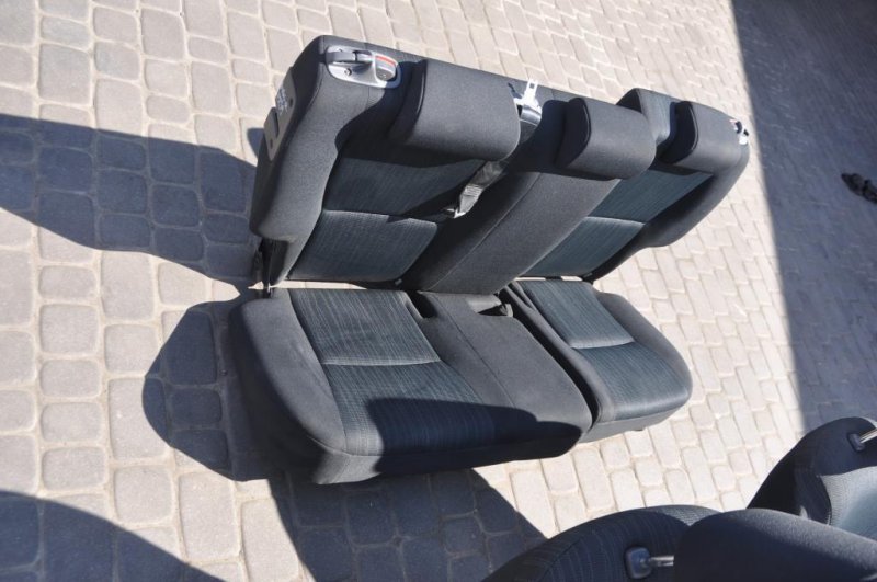 Сиденья комплект AURIS 06-12