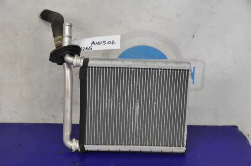 Радиатор печки AURIS 06-12