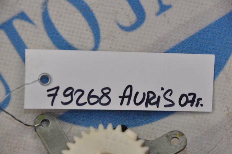 Моторчик заслонки печки TOYOTA AURIS 06-12 Моторчик заслонки печки TOYOTA AURIS 06-12