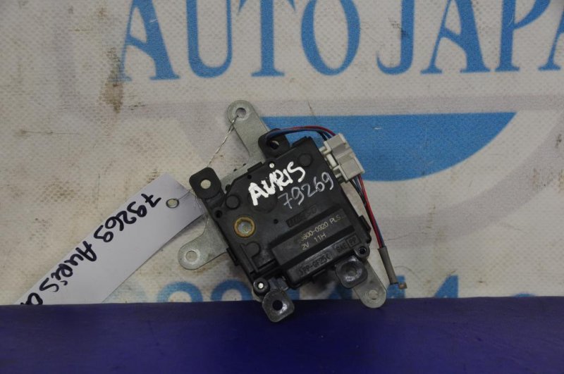 Моторчик заслонки печки AURIS 06-12