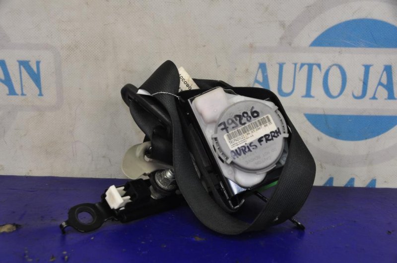 Ремень безопасности передний правый TOYOTA AURIS 06-12 95325100 Б/У