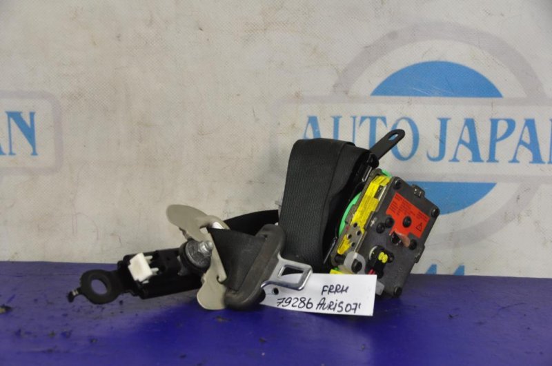 Ремень безопасности передний правый TOYOTA AURIS 06-12