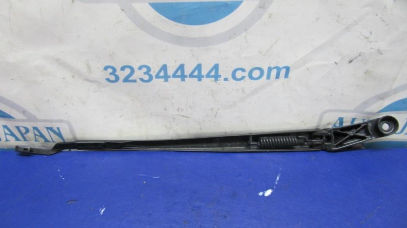 Поводок стеклоочистителя передний VENZA 09-16 Поводок стеклоочистителя передний VENZA 09-16