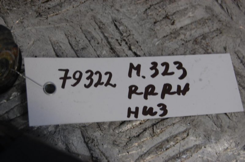 Петля двери нижняя задняя правая 323 BA 94-97