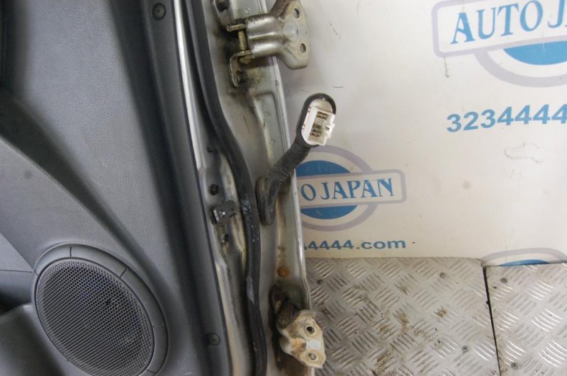 Дверь задняя левая SORENTO BL 02-09 Дверь задняя левая SORENTO BL 02-09