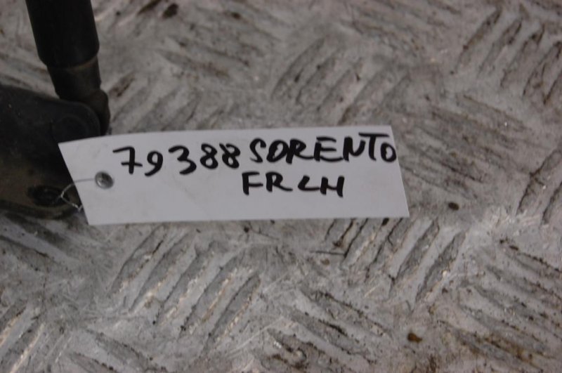 Амортизатор капота SORENTO BL 02-09