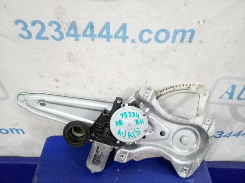 Стеклоподъемник задний правый TOYOTA AURIS 06-12 69803-12180 Б/У