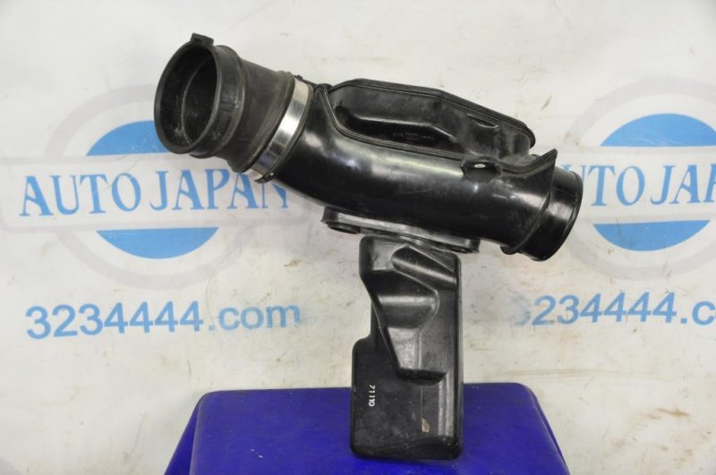 Патрубок воздушного фильтра FX S50 03-08 2006 Внедорожник 3.5