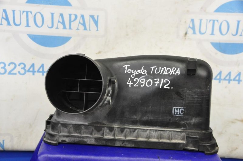 Крышка корпуса воздушного фильтра TOYOTA TUNDRA 13- GSK51 4.0 1GRFE