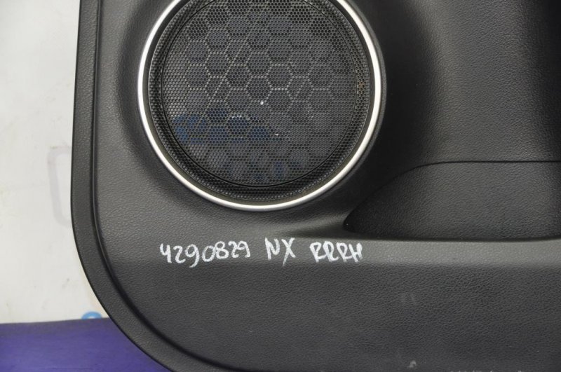 Карта двери задняя правая NX 14-21 2014 Внедорожник 2.0T