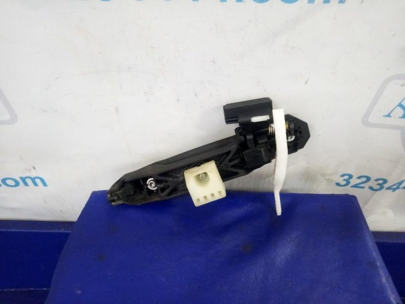 Ручка двери наружная задняя правая RAV4 05-12 Ручка двери наружная задняя правая RAV4 05-12