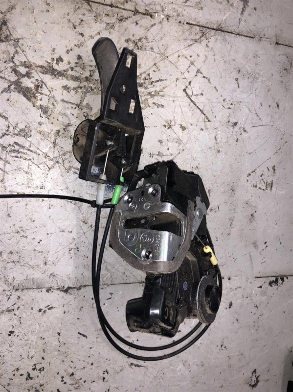 Замок двери передний правый RAV4 05-12 Замок двери передний правый RAV4 05-12