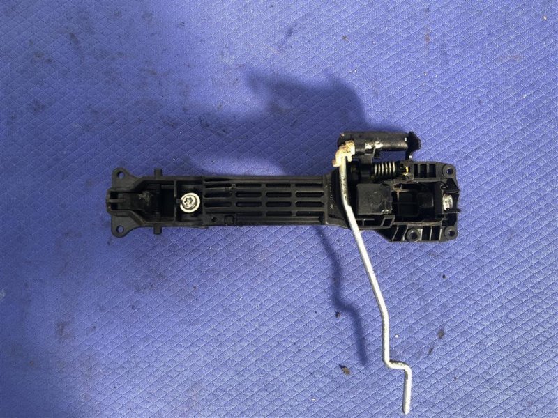 Ручка двери наружная передняя правая RAV4 05-12 Ручка двери наружная передняя правая RAV4 05-12