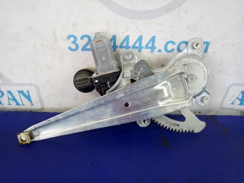 Стеклоподъемник задний правый COROLLA 150 06-13 Стеклоподъемник задний правый COROLLA 150 06-13