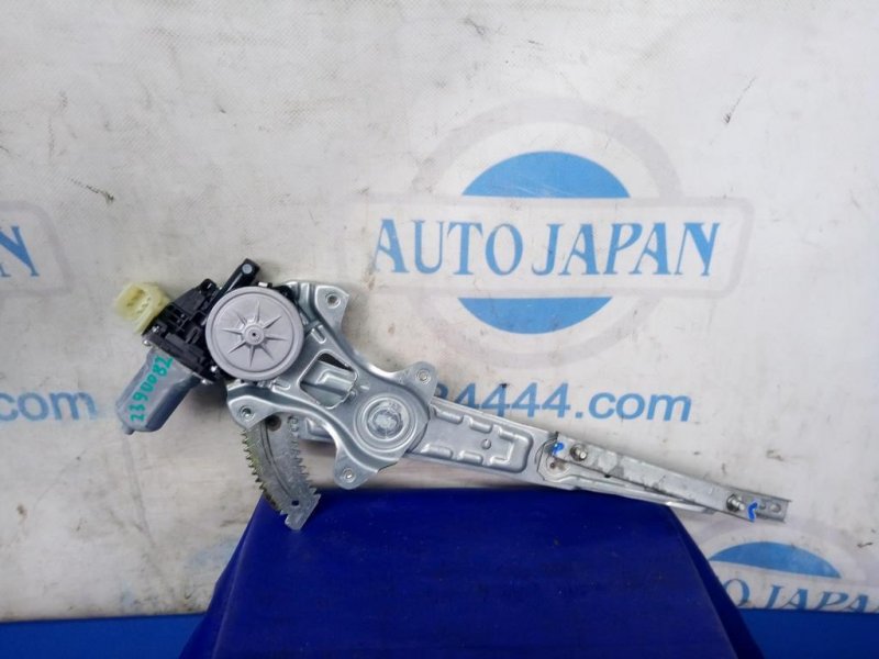 Запчасть стеклоподъемник задний левый NISSAN X-TRAIL/ROGUE T32 13-20 82721-4BA1A Б/У Стеклоподъемник задний левый NISSAN X-TRAIL/ROGUE T32 13-20 82721-4BA1A Б/У