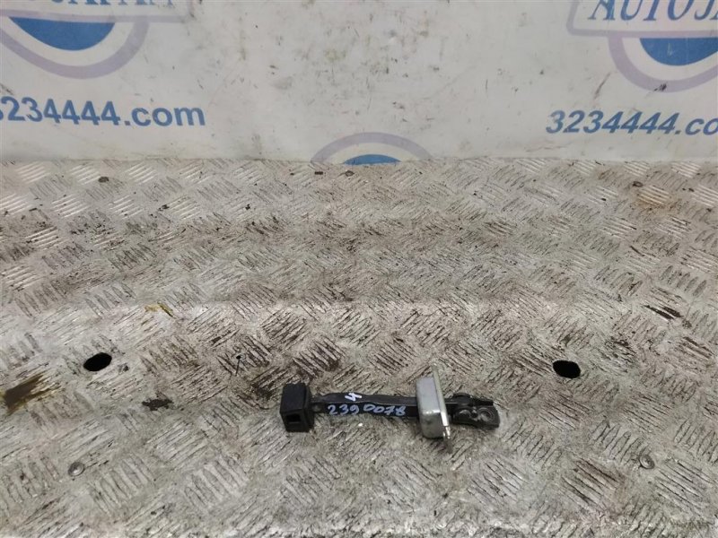 Ограничитель двери задний левый MITSUBISHI LANCER X 10 07-15 5732A066 Б/У