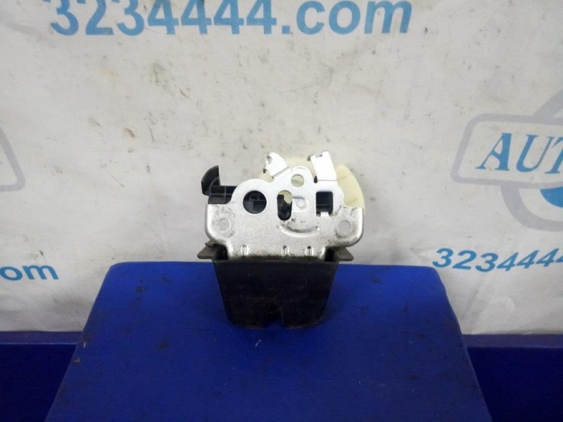 Замок крышки багажника JETTA USA 10-17