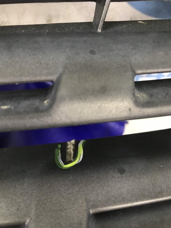 Решетка радиатора SUBARU OUTBACK 03-09 BP