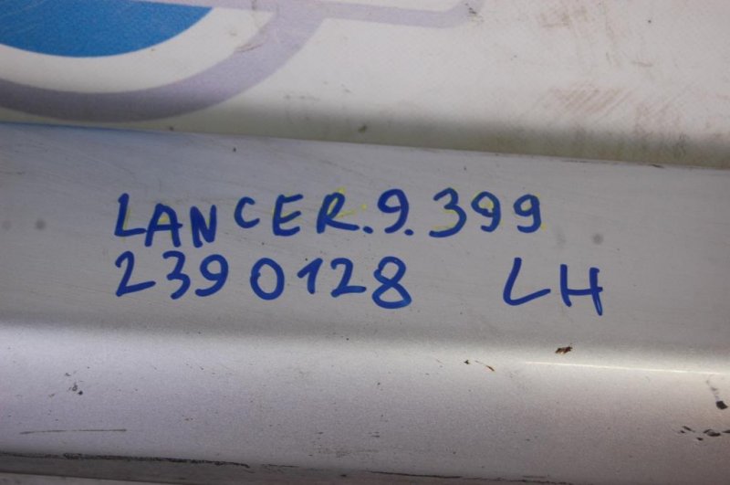 Накладка порога наружная левая LANCER IX 9 03-07