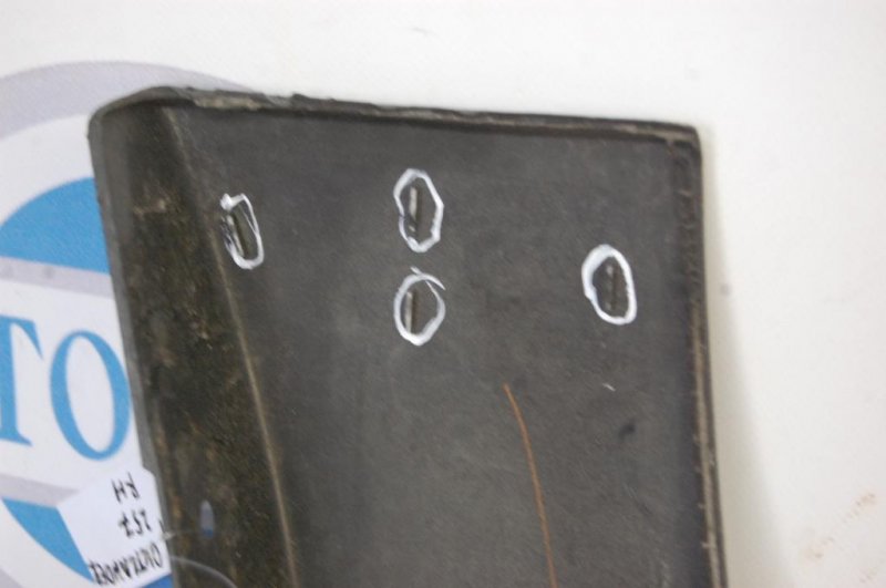 Накладка порога наружная правая OUTLANDER 03-07