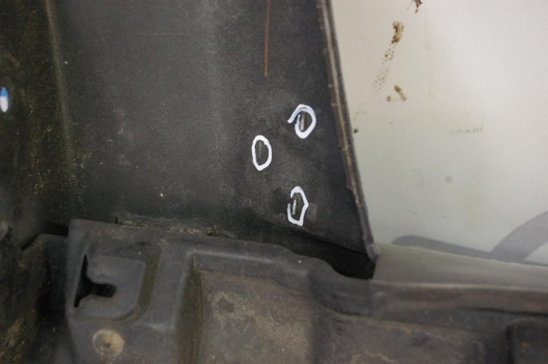 Накладка порога наружная правая OUTLANDER 03-07