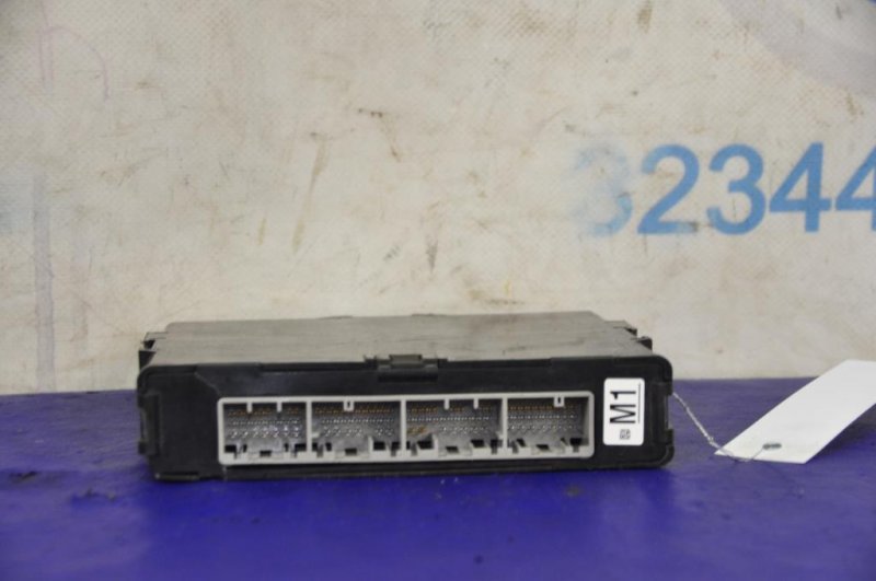 Блок управления бортовой сети TOYOTA PRIUS - 30 09-17