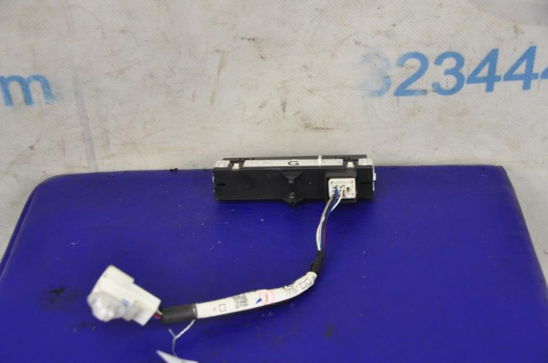 Индикатор подушки безопасности TOYOTA PRIUS - 30 09-17 Индикатор подушки безопасности TOYOTA PRIUS - 30 09-17