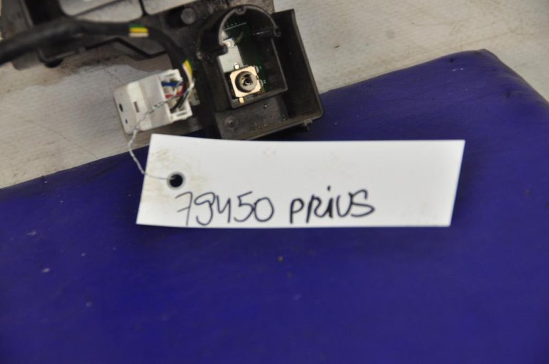 Блок кнопок консоли PRIUS - 30 09-17