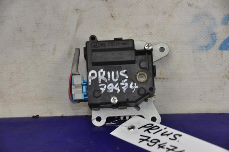 Моторчик заслонки печки PRIUS - 30 09-17