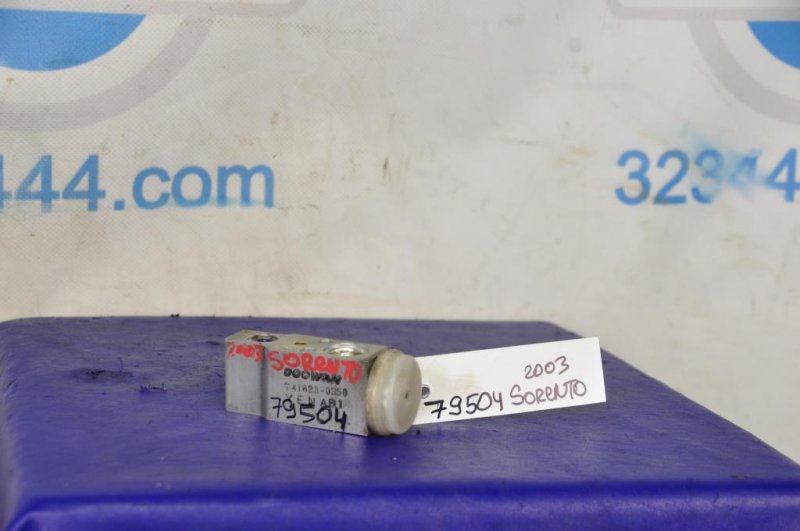 Клапан кондиционера KIA SORENTO BL 02-09 97626-3E200 Б/У