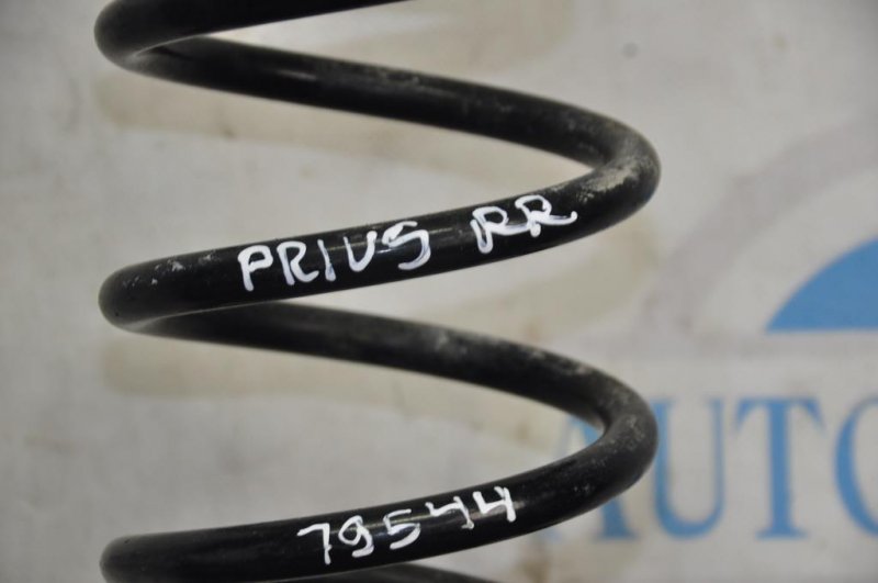 Пружина задней подвески PRIUS - 30 09-17