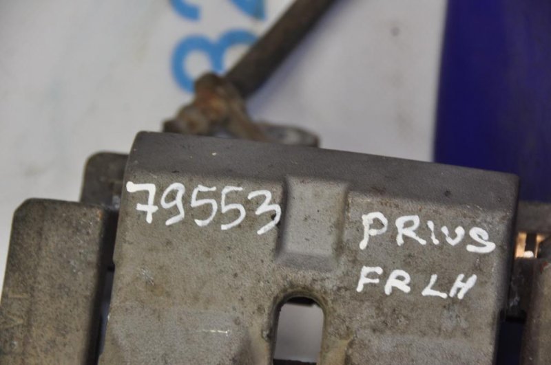 Суппорт тормозной передний левый PRIUS - 30 09-17