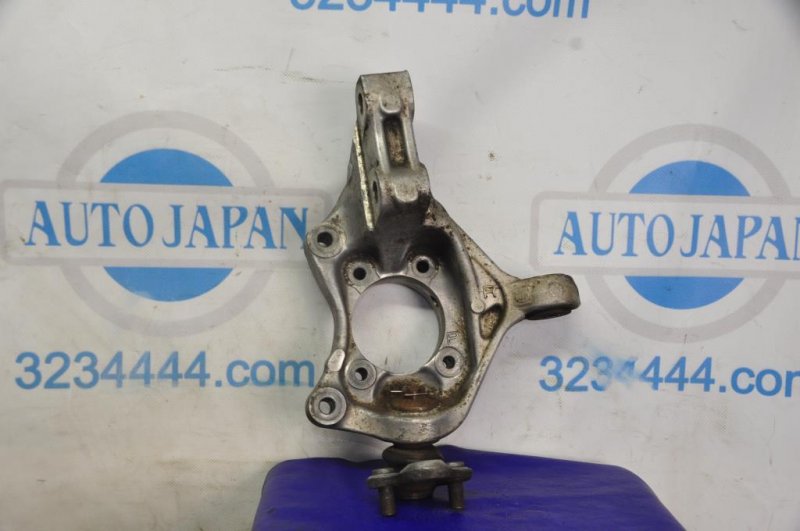 Запчасть кулак поворотный передний правый TOYOTA PRIUS - 30 09-17 43201-47030 Б/У Кулак поворотный передний правый TOYOTA PRIUS - 30 09-17 43201-47030 Б/У