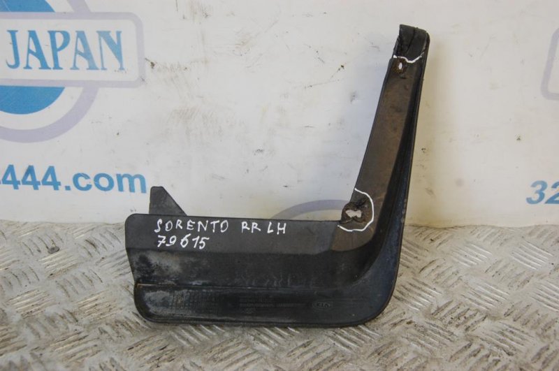 Брызговик задний левый KIA SORENTO XM 09-14 86870-2P000 Б/У