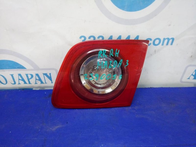 Фонарь внутренний задний правый MAZDA 3 BK 03-08 Б/У