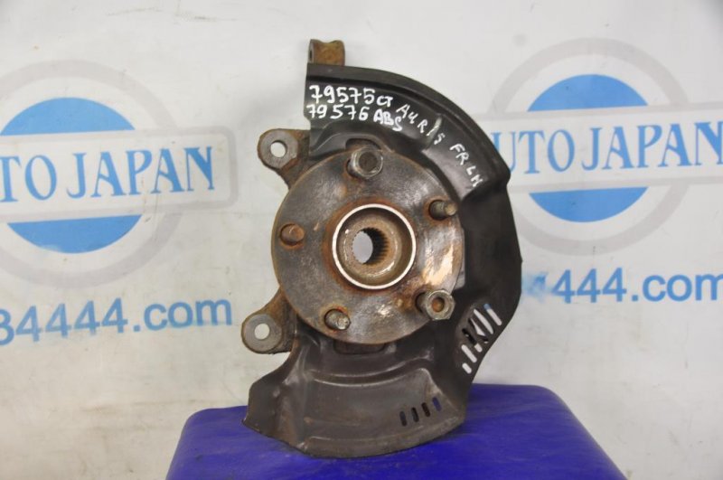 Ступица передняя левая TOYOTA AURIS 06-12 43550-02010 Б/У