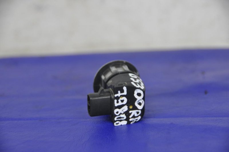 Датчик парктроника GS350 GS300 05-11