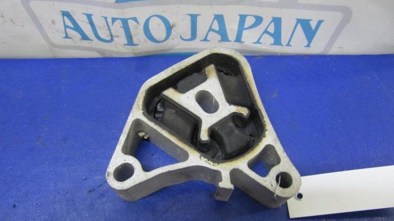 Подушка двигателя правая QX30 16-20 2016 Внедорожник 2.0 20PET